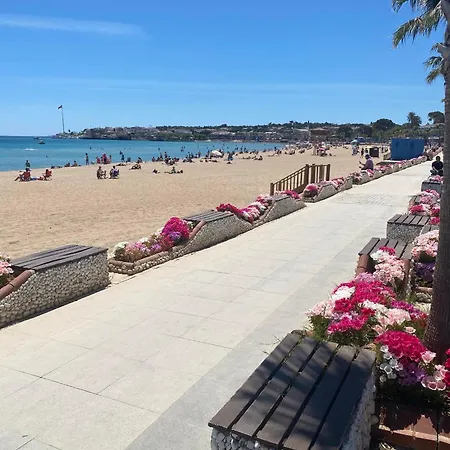 Acer Guenes ホテル